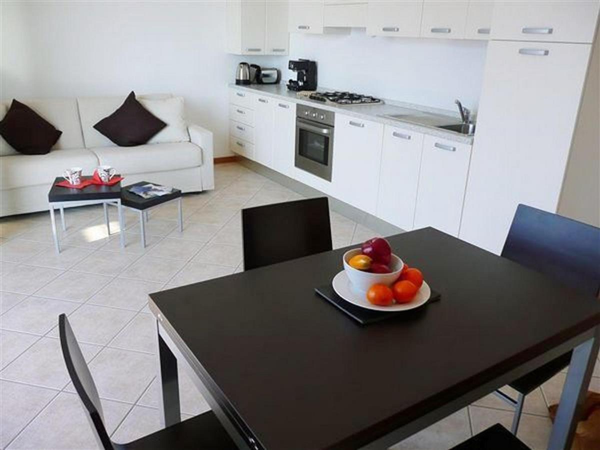 Vista D'Oro Apartments Perledo Eksteriør billede